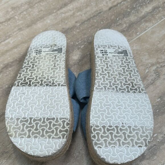 Hollister denim knotted slides – size 7 - Picture 5 of 5
